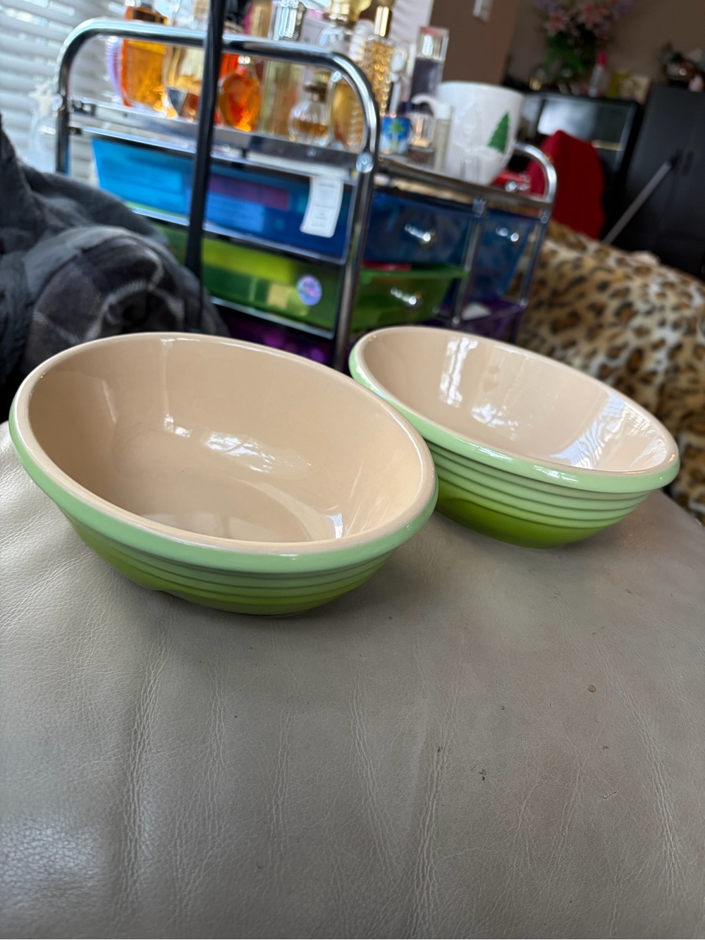 Le Creuset Pair of Green Ombre Ceramic Bowls 18 oz Each.  Mint!